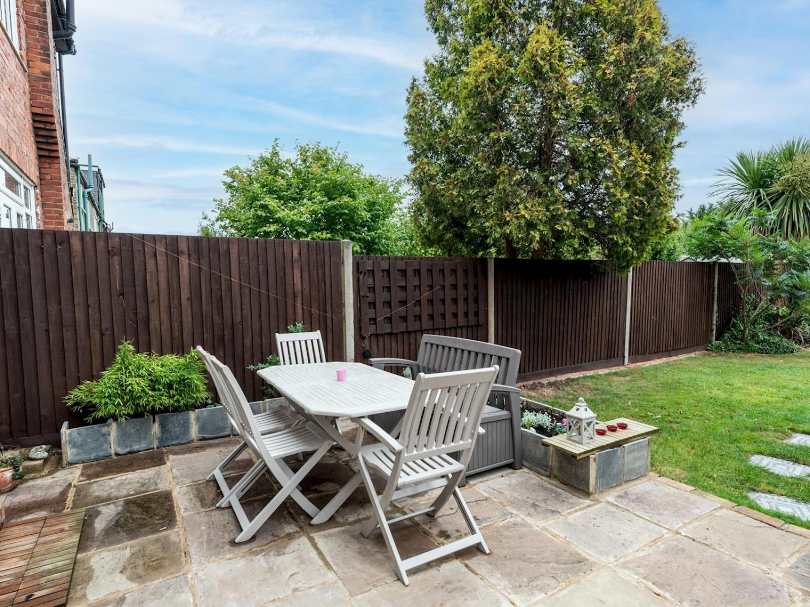 Spacious 4-bed House Direct Link To Pass The Keys Casa vacanze Londra