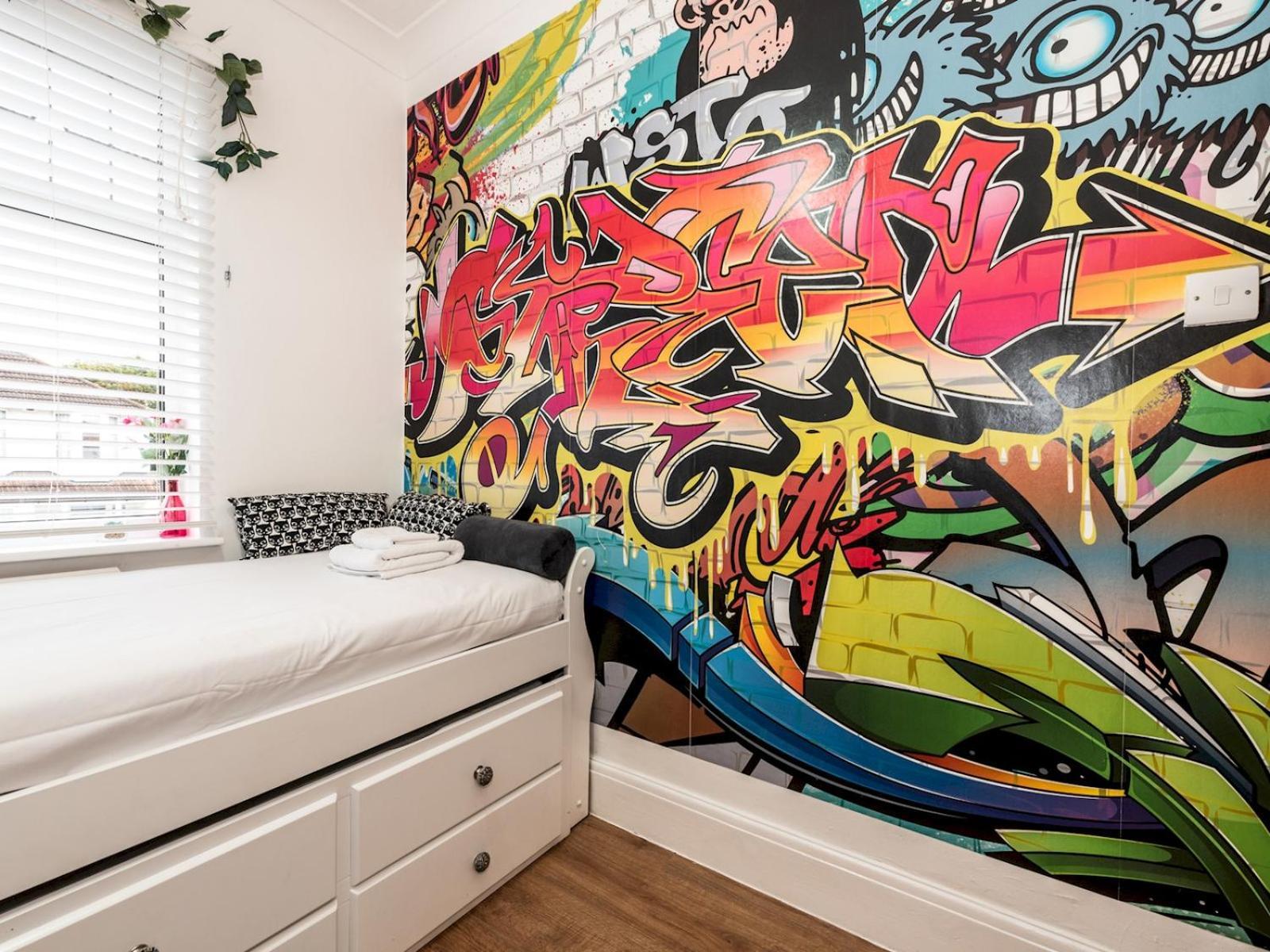 Spacious 4-bed House Direct Link To Pass The Keys * Londra